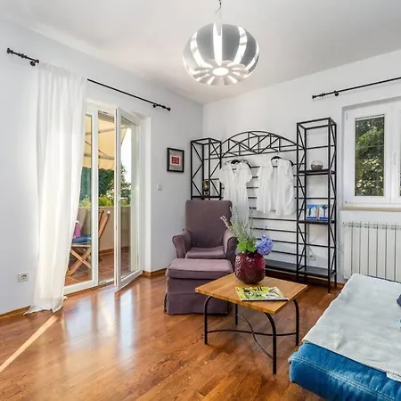 Lidija Σπίτι διακοπών *