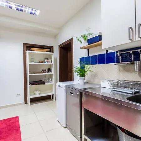 Lidija * Πόρετς