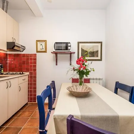 Prázdninový dům Lidija *